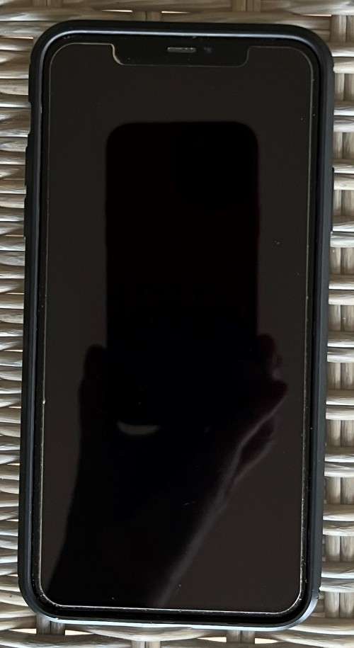 Apple iPhone 11 Pro Max - MINT CONDITION