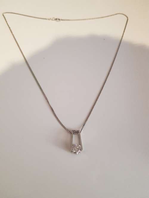 1.00ct Shimansky Millenium Diamond Pendant set in 18k white gold. Certified Colour G VS1