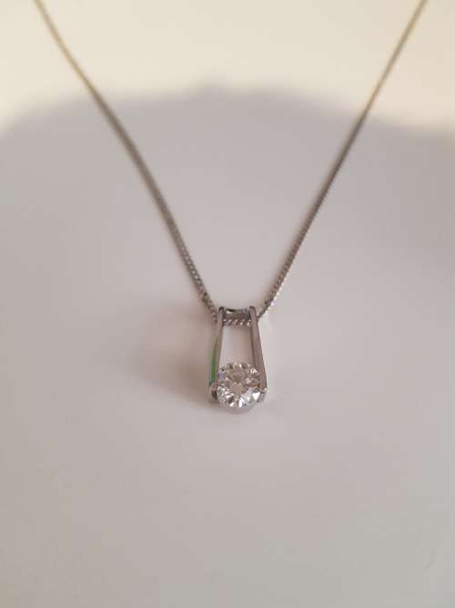 1.00ct Shimansky Millenium Diamond Pendant set in 18k white gold. Certified Colour G VS1