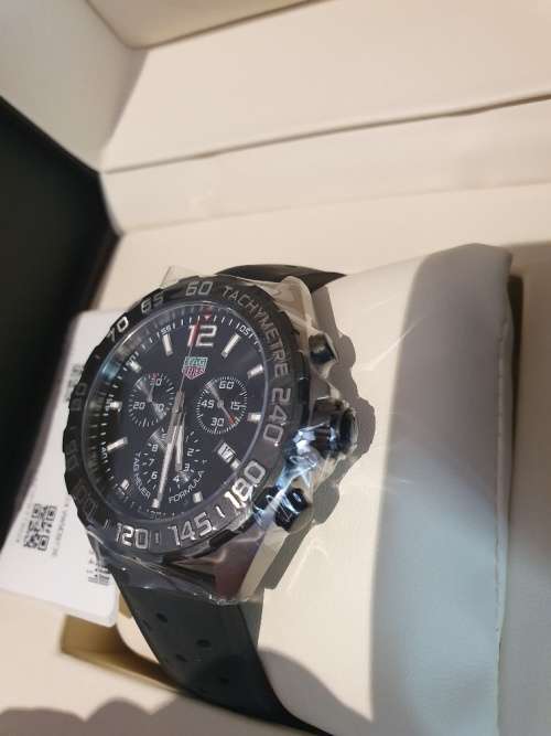 Men's Tag Heuer Aquaracer F1 Chronograph Race Dive Swim Luxury sports watch New Sealed Save 33.33%