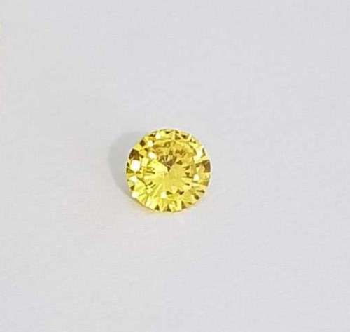 Cubic Zirconia 7.0mm Yellow Round Cut** Master Cut**