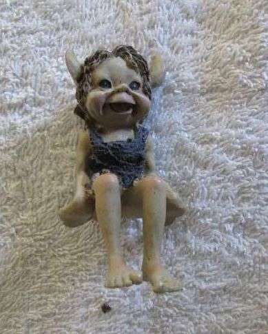 Girl Troll (Epoxy) 8cm high