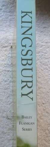 Loving - Karen Kingsbury - Large Paperback