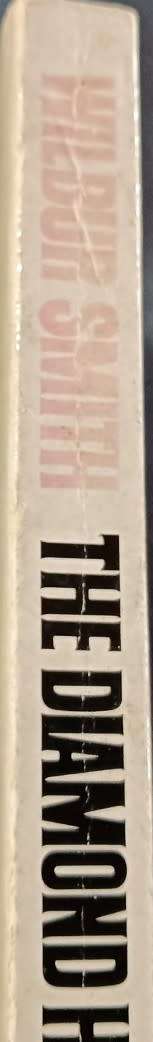 The Diamond Hunters - Wilbur Smith - Softcover - 239 Pages