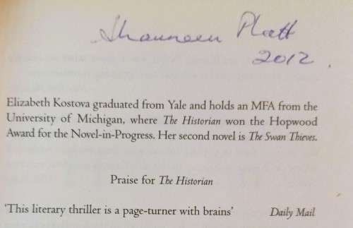 The Historian - Elizabeth Kostova - Softcover - 734 Pages