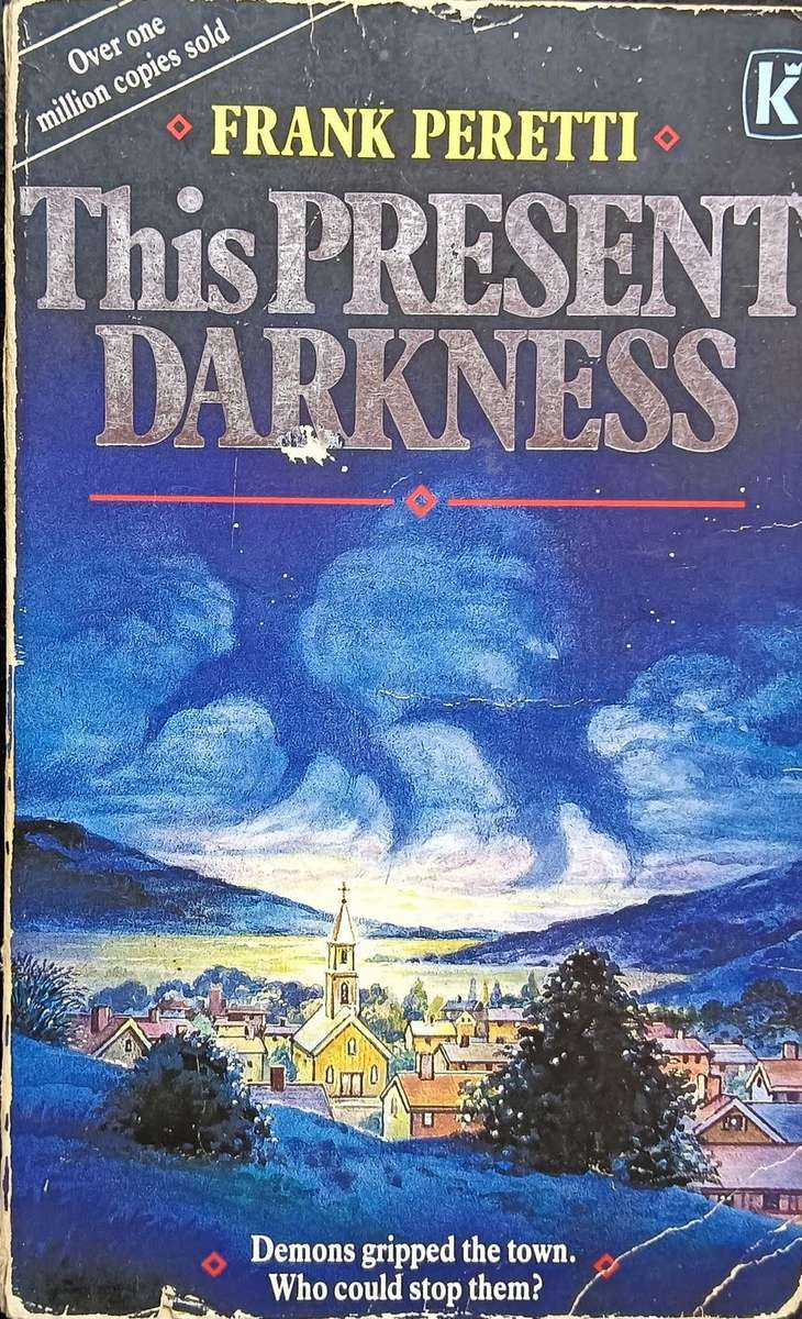 This Present Darkness - Frank Peretti - Softcover - 508 pages