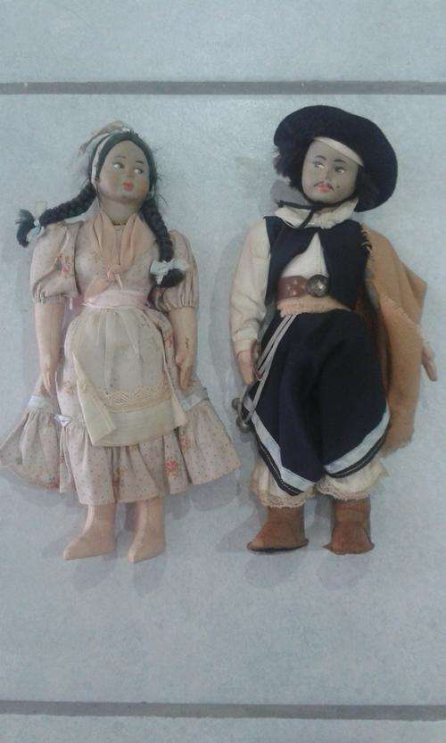 Vintage 1930/40 Argentina Composition Felt Dolls (Gaucho and Lady)