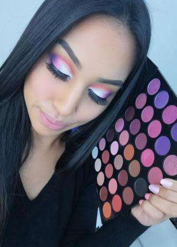 Unicorn Dreams - Eyeshadow and Brushes