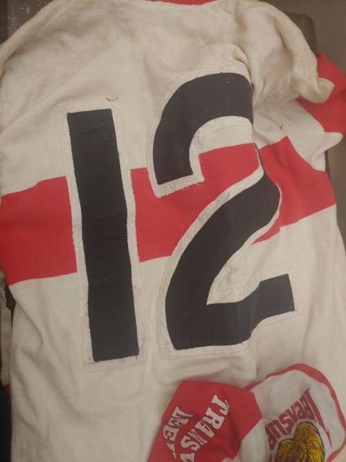 Rugby TVL mania jackpot Jersey original singed with cap