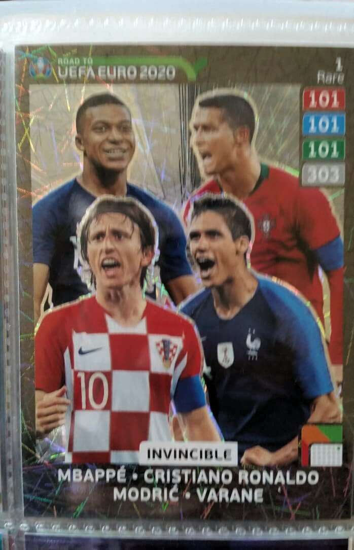 2x Rare Panini Adrenalyn Xl Trading cards