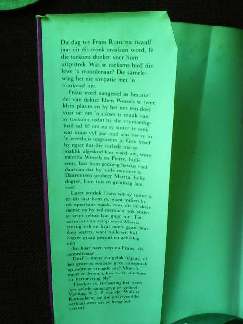 Viooltjies vir Herinnering deur Annalou Marais. H/B. 160 pp.