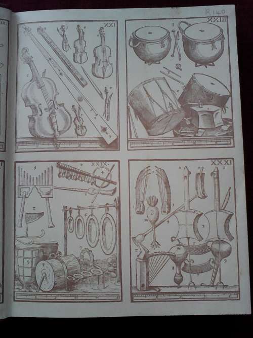 Musical Instruments of the World. 1976. H/C with jacket. Large format. 320 pp. 1,4 kg