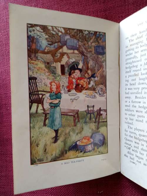 Alice`s adventures in wonderland by lewis carroll--hardcover no date