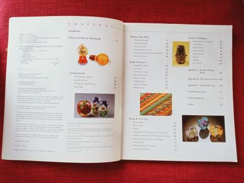 Making Glass Beads by Cindy Jenkins. 2004. S/C. Large format. 112 pp.