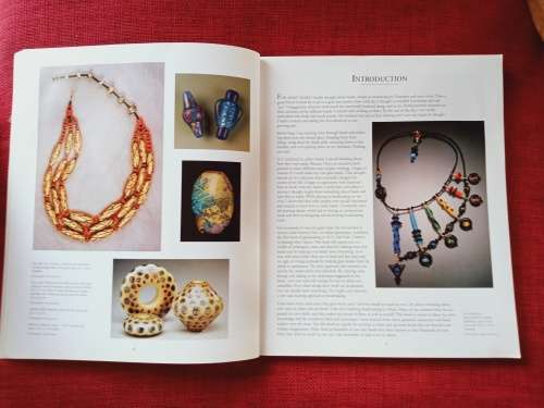Making Glass Beads by Cindy Jenkins. 2004. S/C. Large format. 112 pp.
