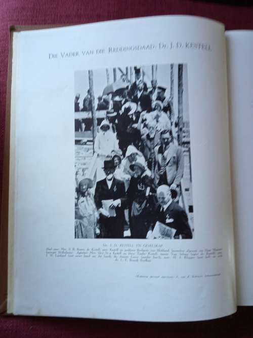 Gedenkboek van die Ossewaens op die Pad van Suid-Afrika Eeufees 1838-1939. H/B. 1940.
