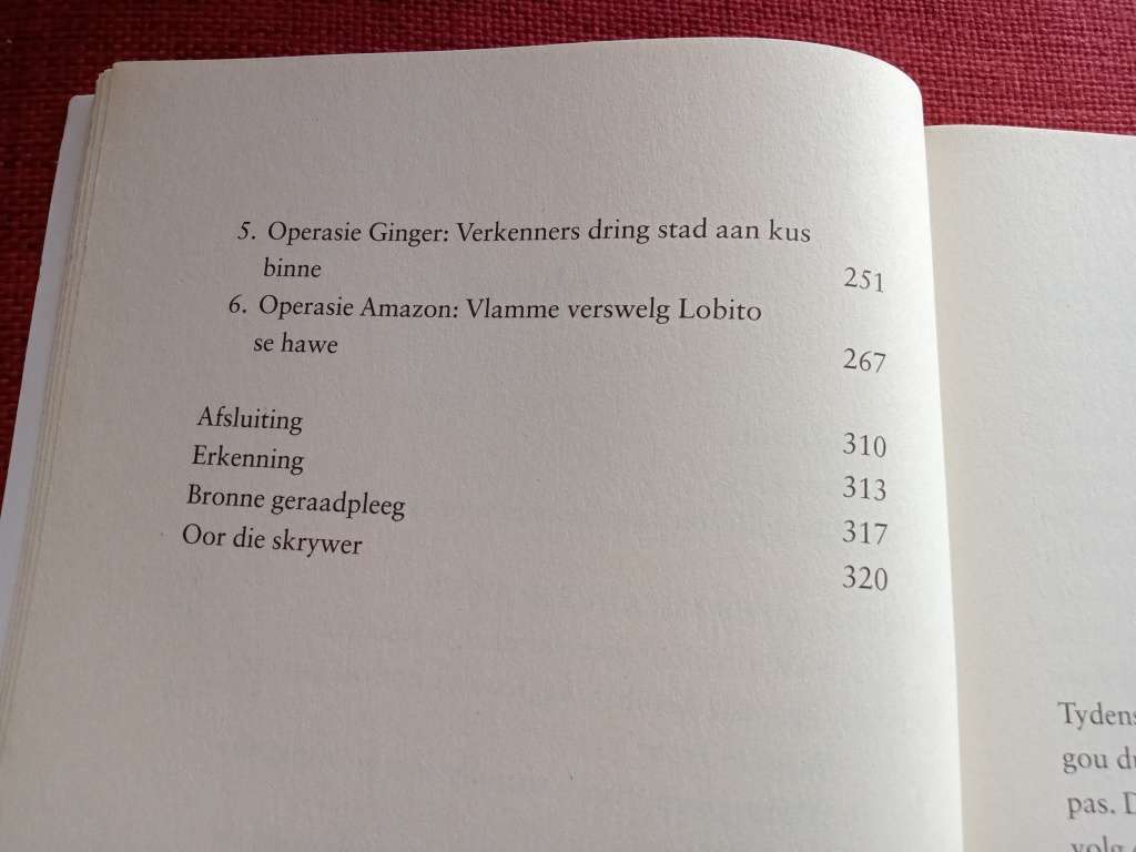 1 Recce Volume 2: Agter Vyandelike Linies deur Alexander Strachan. Eerste uitgawe 2020. S/B. 319 pp.