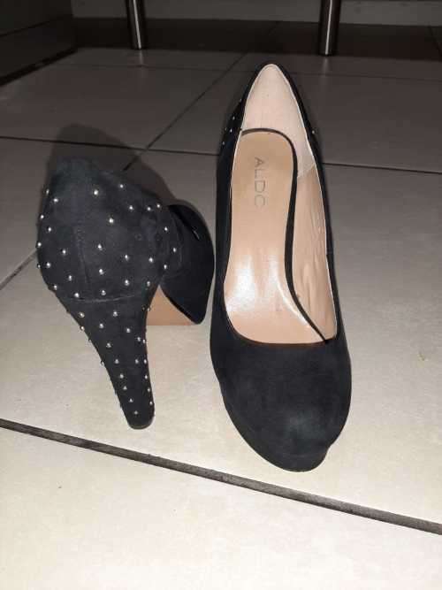 ALDO FORMAL WEAR STUDDED STILETTO HEELS UK 7 GREAT CONDITION