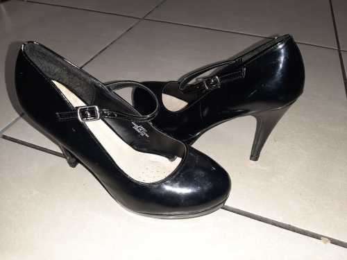 KELSO FORMAL STILETTO WITH FRONT STRAP BUCKLE