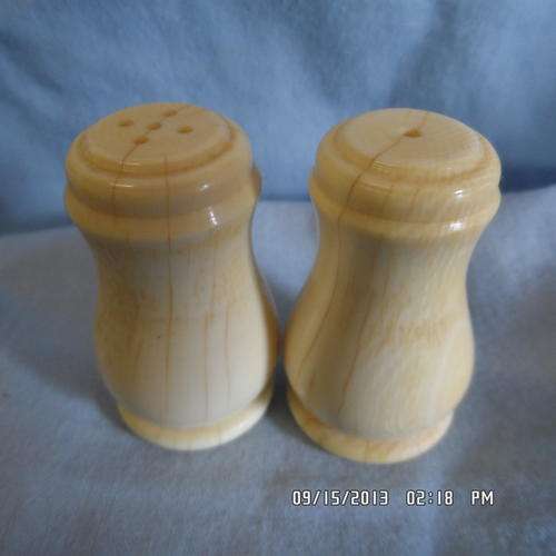 LOVELY IVORY SET OF SALT/PEPPER POTS.