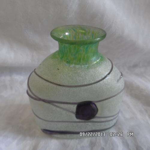 LOVELY 'ART GLASSS' BOTTLE.