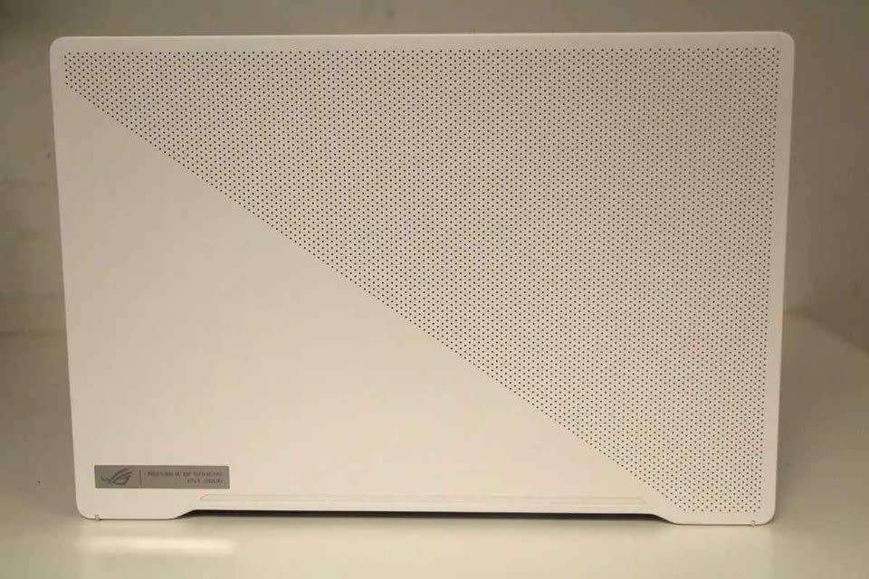 Asus ROG Zephyrus G14 Gaming (AMD Ryzen 9 4900HS, RAM 16 GB, 1 TB SSD, RTX 2060)