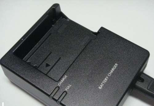 Replacement LC-E8 Charger for Canon LP-E8 Battery (Canon 550D; 600D; 650D; 700D)