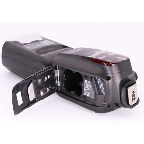 Yongnuo YN-600 EX-RT II TTL HSS (High Speed Sync) Speedlight Flash for CANON