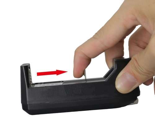 Universal Charger For 3.7V 10440 14500 16340 17335 17500 17670 18500 18650 Rechargeable Batteries