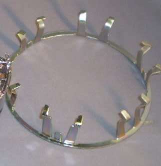 Mitsubishi Pajero (1994 - 2000) and Colt (1994 - 2010) hub cap steel clip