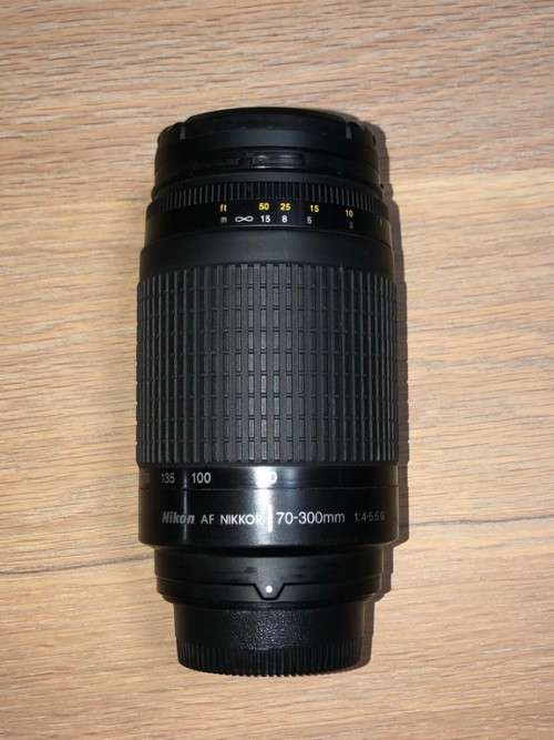 Nikon AF Nikkor 70-300mm f/4-5.6 G Telephoto Zoom lens for Nikon DSLR Cameras