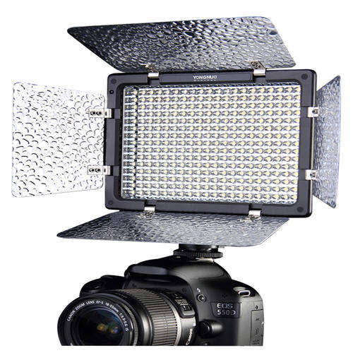 Yongnuo YN-300 LED Illumination Video Light