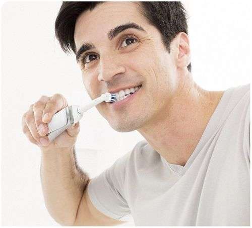 Oral B Electric Toothbrush - Smart6 6000N (New)