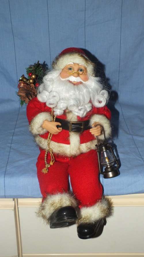 Christmas Decoration - Large Sitting Father Christmas - Great For Sitting On A Ledge