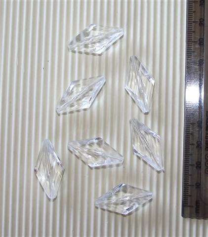 Acrylic Crystals, Diamond - long (white) - 5 per pack