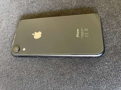 iPhone XR 128GB Excellent condition