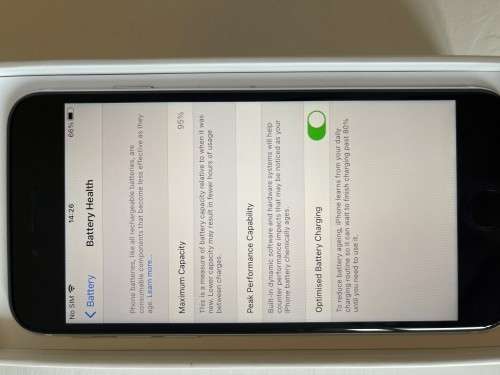 iPhone SE 128GB white