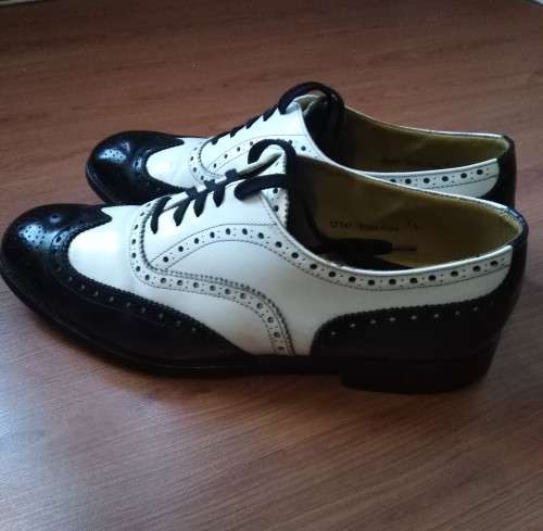 CROCKETT & JONES formal leather shoes in good condition. Size 11