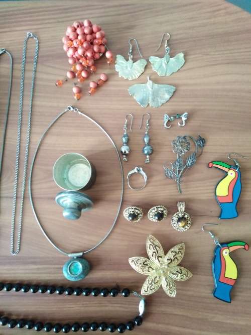 Job Lot of Mixed Jewelry