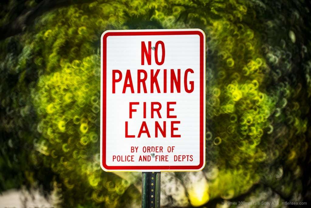 Hanimex 300 mm f5.6  mirror lens