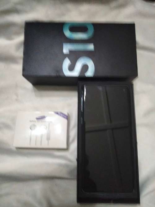 Samsung S10