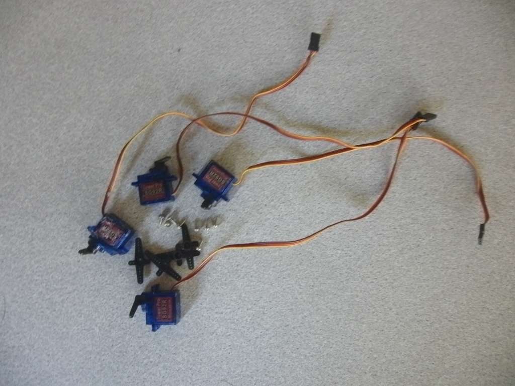 Micro Servo Tower Pro SG92R  9gram Pack of 4