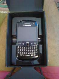 BLACKBERRY 9360 VER GOOD CONDITION  IN BOX FEW HOURS WARRANTEE
