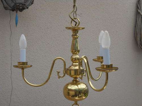 Beautiful 3 light Ceiling light, in Chandelier style