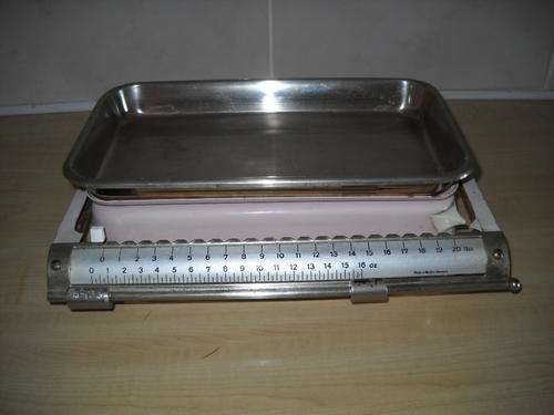Old fashioned "baby" scale