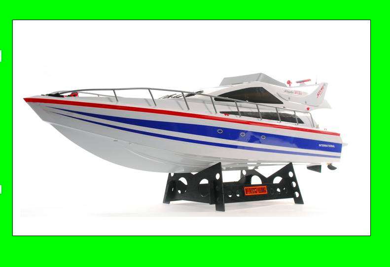 Rc Boat!!!!!   BIG!!!     READY TO RUN. ALL ELECTRONICS