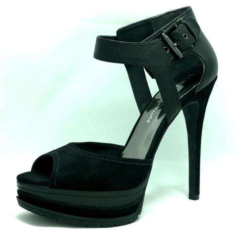 Guess Kasey Size 4 and 7