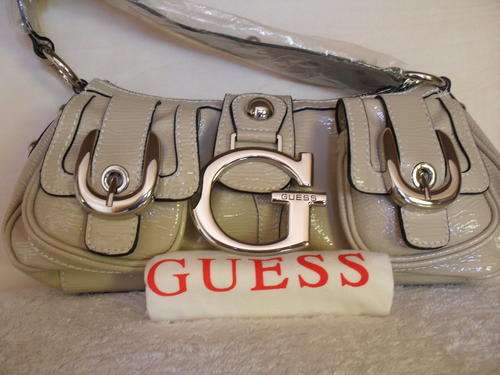 ***100% A U T H E N T I C ***  Guess Handbag