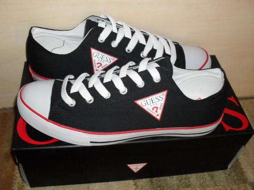 ***100% A U T H E N T I C *** Guess Sneakers Size 11
