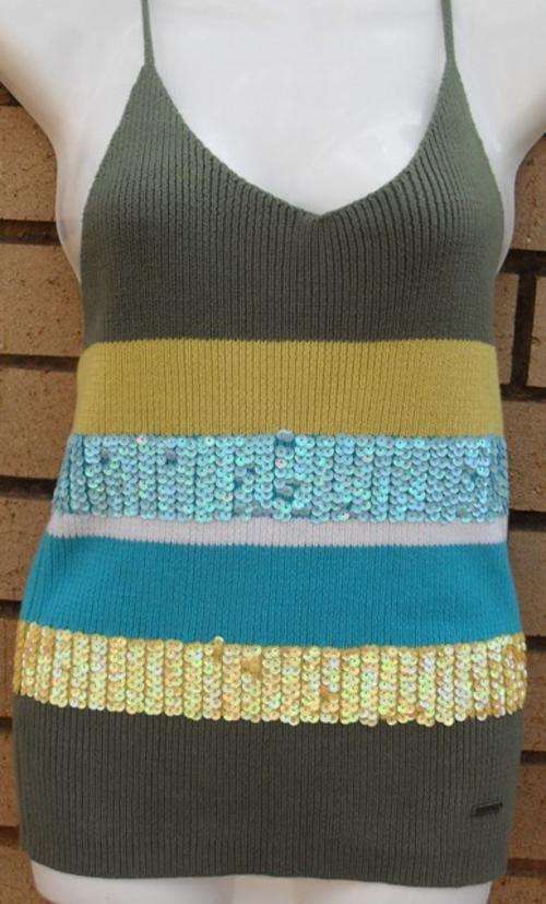 ***100% A U T H E N T I C ***  Guess Top ( Xtra Small/Small/Medium)